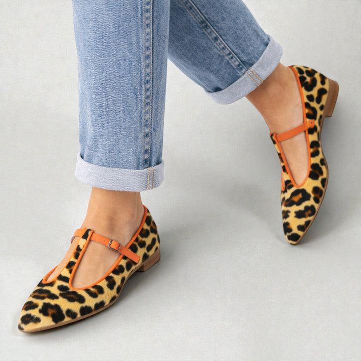 Lulu -  LEOPARD T-STRAP FLATS