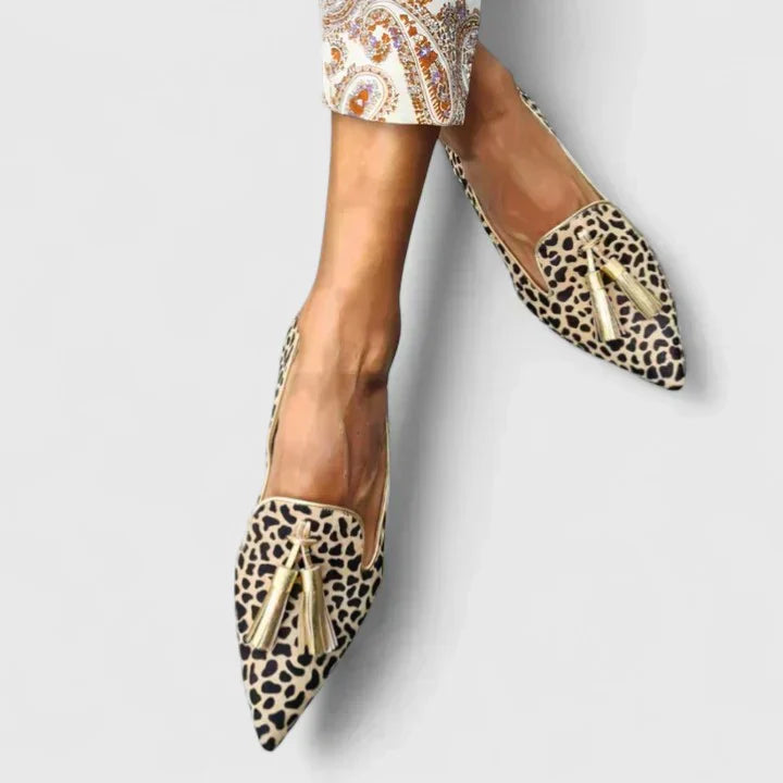 Jheanna = Classic Comfort Loafers